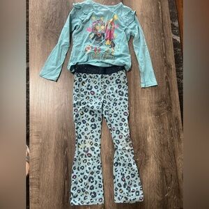 Matching two piece with blue leopard print pants 5T